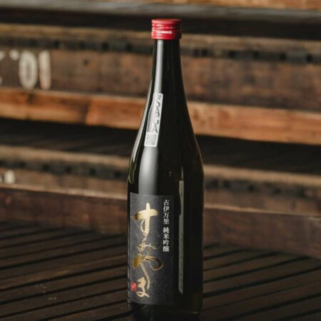 Bouteille de Saké Junmai Ginjo Sumiyama de la Maison Koimari