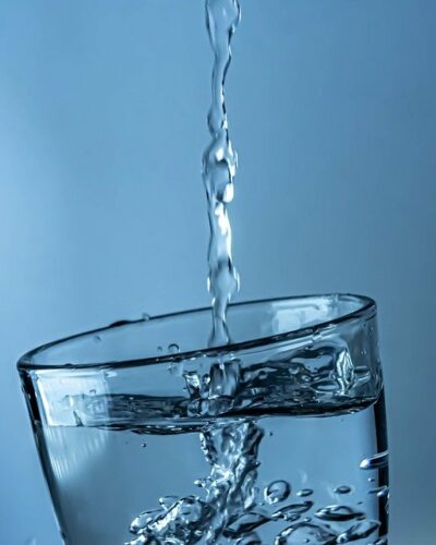 verre d'eau rempli